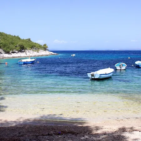 Zastupac 8761a Daire Hvar Town