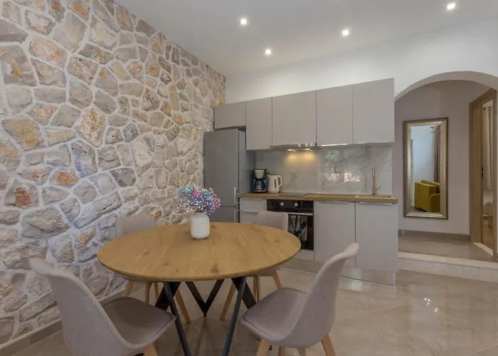 Zastupac 8761a アパート *