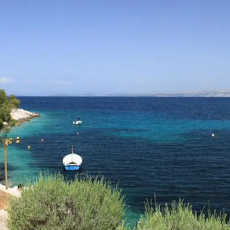 Zastupac 8761a * Hvar Town