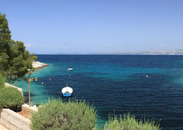 Zastupac 8761a * Hvar Town