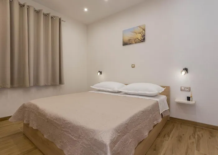 Zastupac 8761a Apartamento