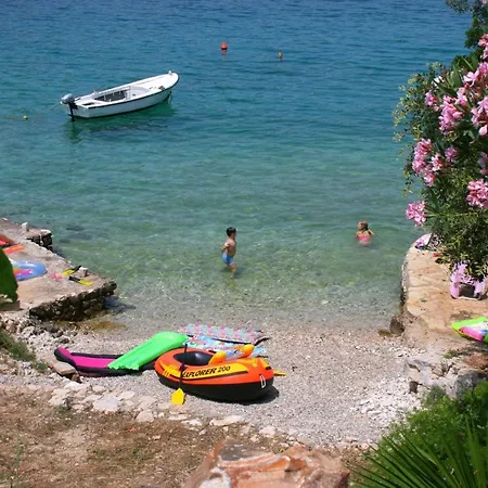 Zastupac 8761a 아파트